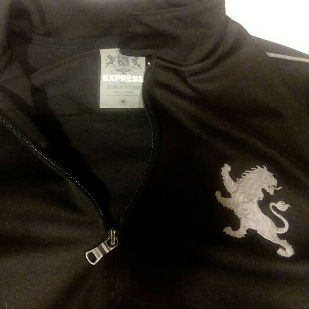 Express zip up